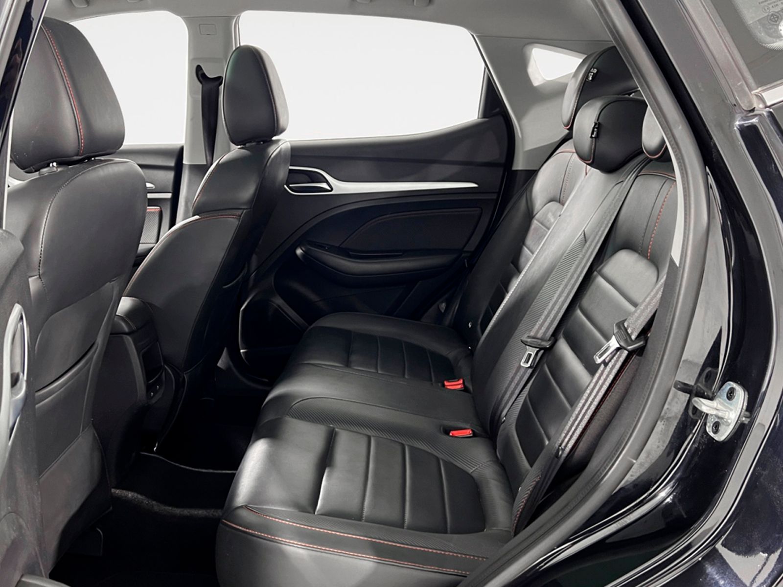 MG ZS 1.0T Luxury - foto 12