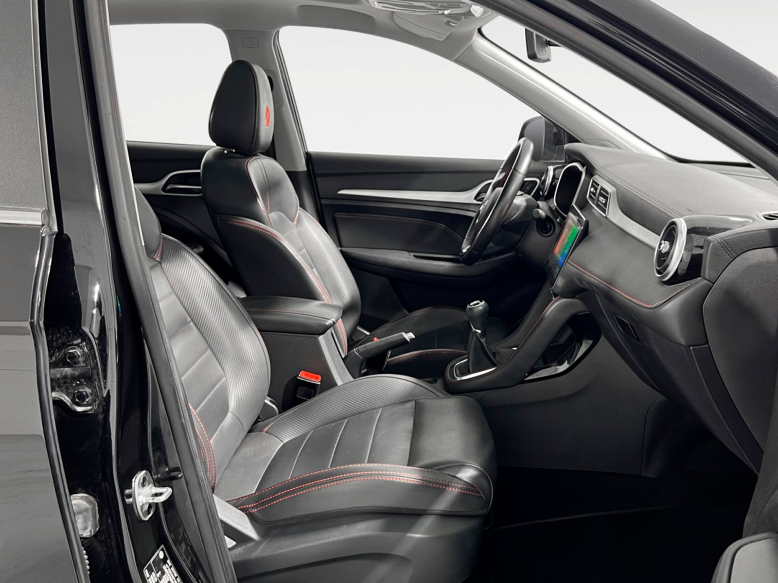 MG ZS 1.0T Luxury - foto 13