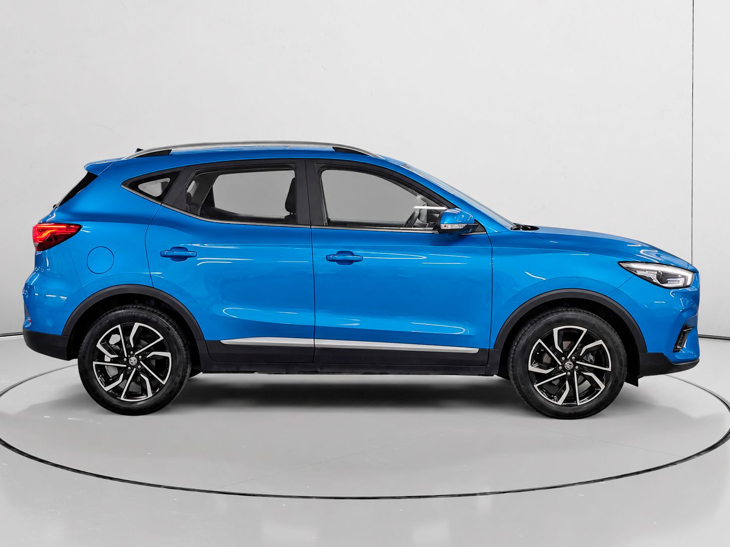 MG ZS 1.0T Luxury - foto 2