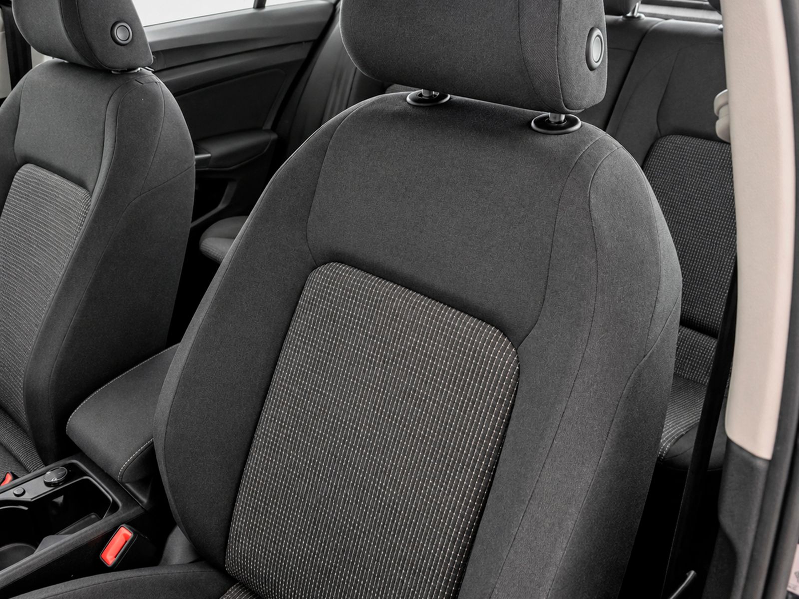 Volkswagen Golf 2.0 TDI - foto 23