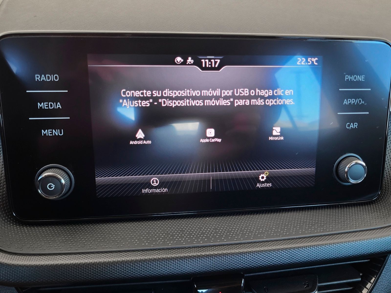 Škoda Fabia 1.0 TSI Ambition - foto 18
