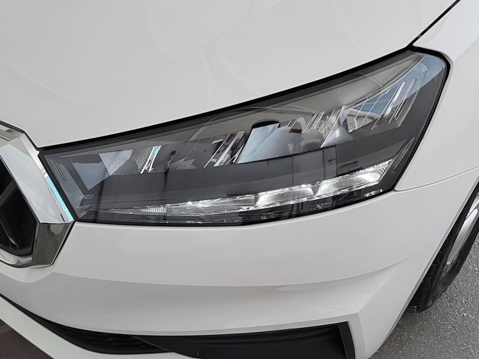 Škoda Fabia 1.0 TSI Ambition - foto 25