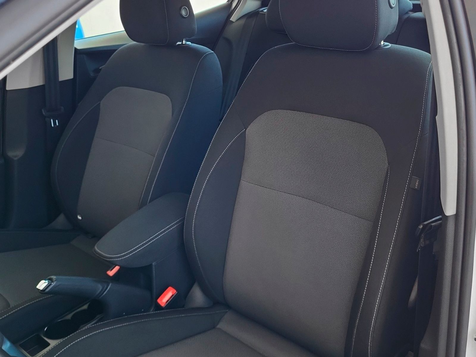 Škoda Fabia 1.0 TSI Ambition - foto 23