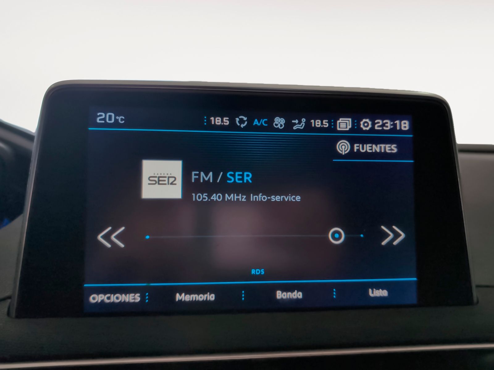 Peugeot 3008 PureTech 130 Allure - foto 18