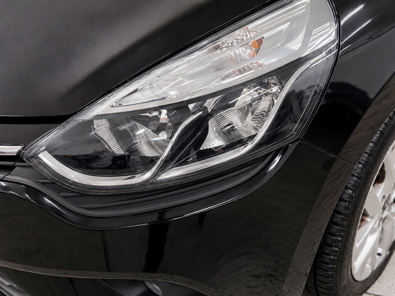 Renault Clio Limited Energy TCe - foto 24