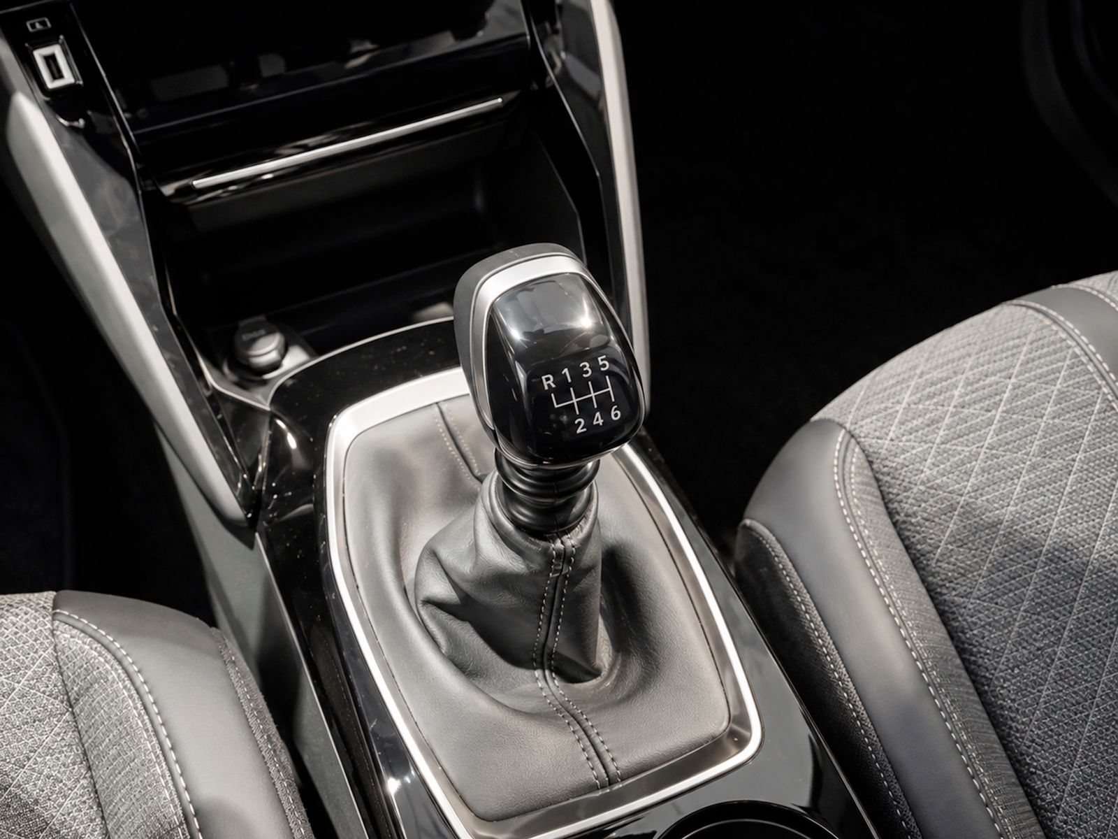 Peugeot 2008 PureTech 100 Allure - foto 15
