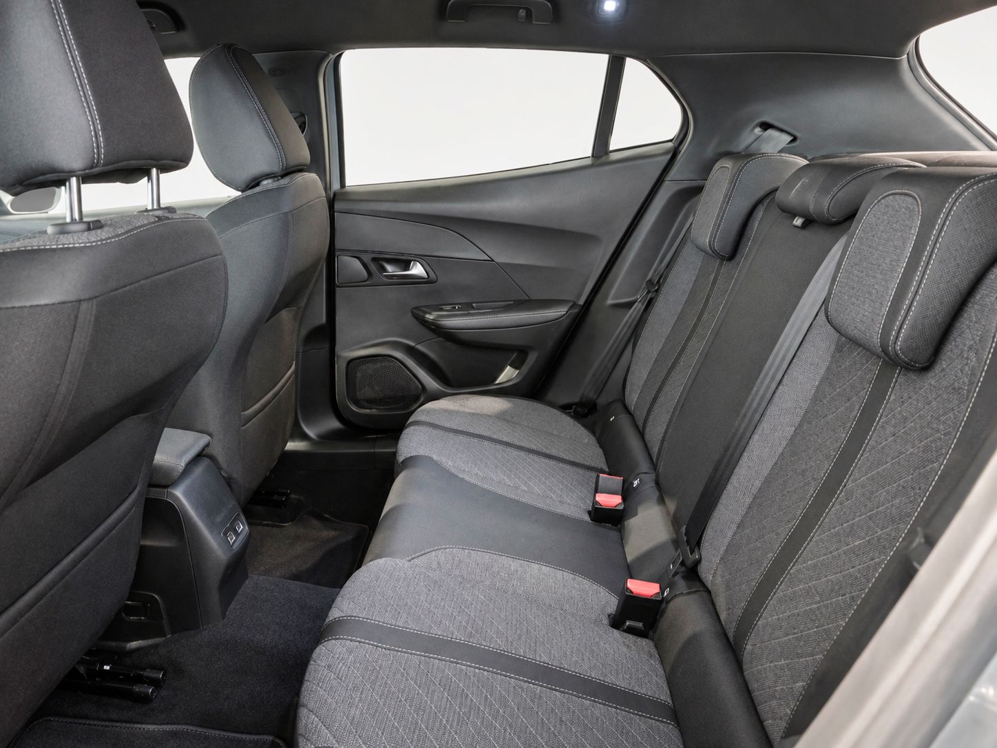 Peugeot 2008 PureTech 100 Allure - foto 12