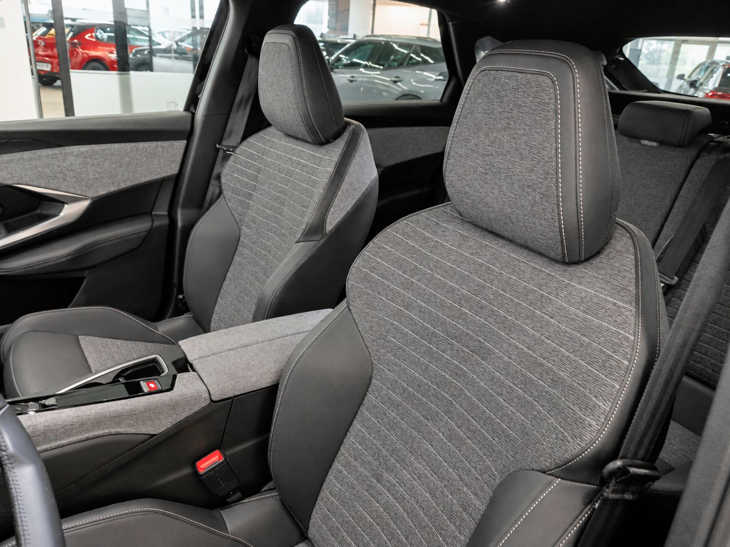 Peugeot 3008 1.2 Allure eDCS6 - foto 21