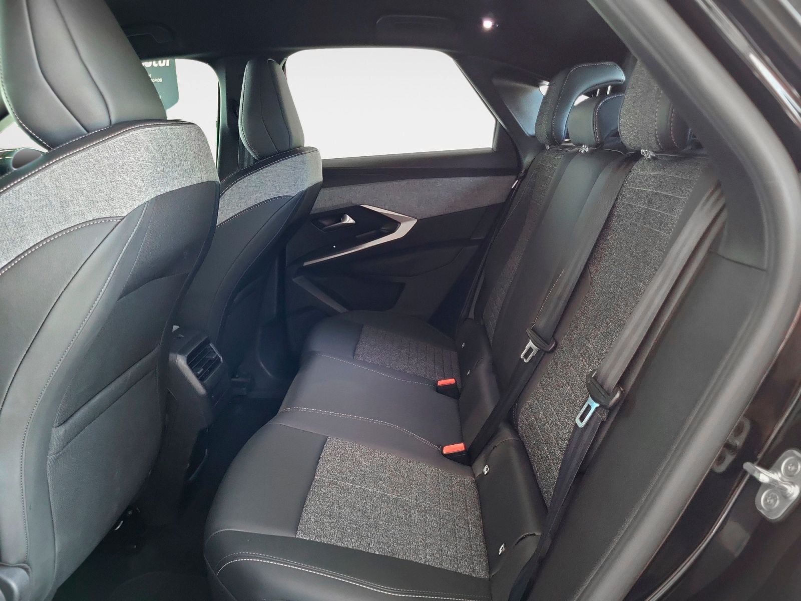 Peugeot 3008 1.2 Allure eDCS6 - foto 12