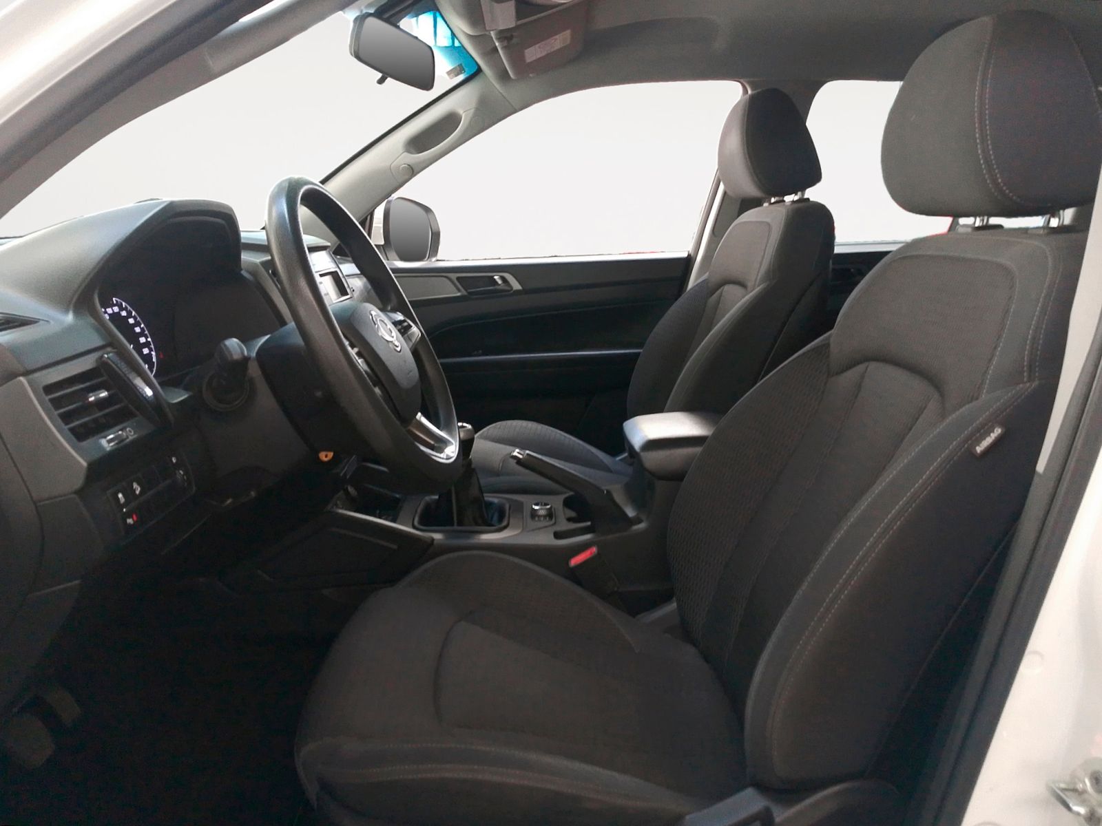 SsangYong Musso Sports D22DTR Pro 4x4 - foto 11