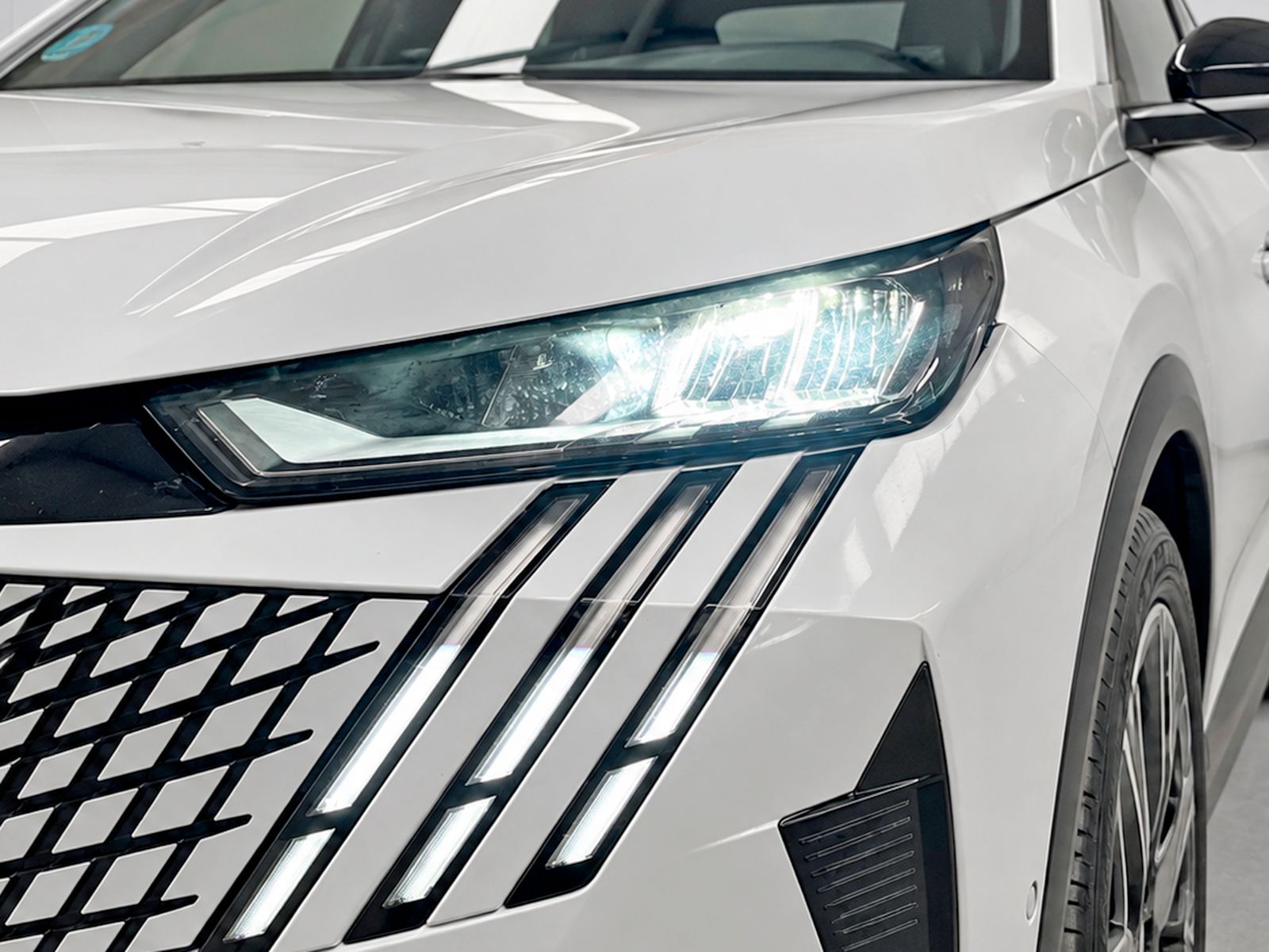 Peugeot 3008 1.2 Allure eDCS6 - foto 23