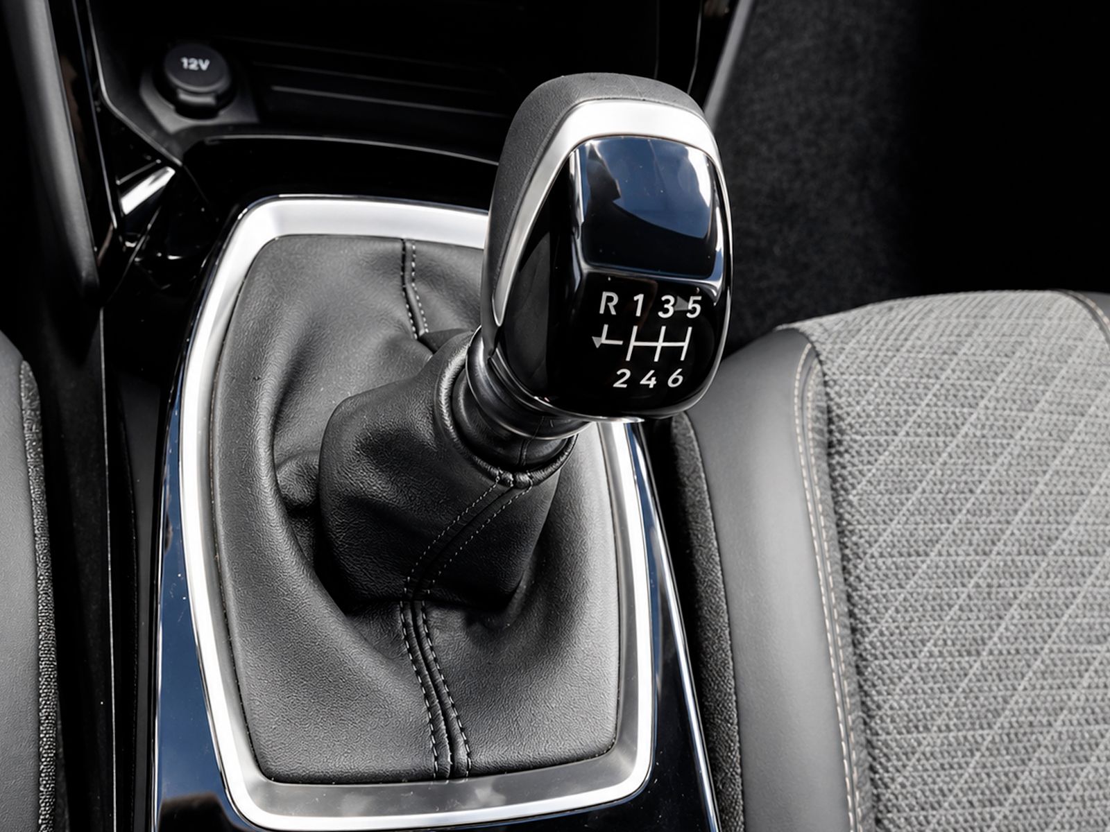 Peugeot 2008 PureTech 100 Allure - foto 15