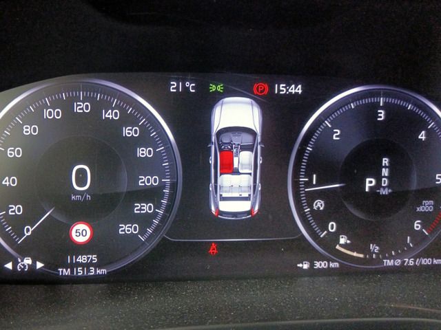 Volvo XC40 D3 Momentum - foto 14