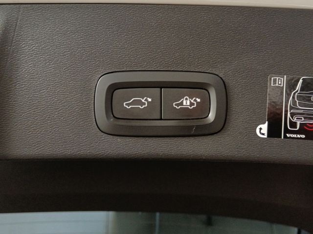 Volvo XC40 D3 Momentum - foto 22