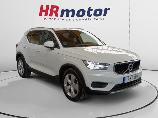 Volvo XC40 D3 Momentum - foto 1