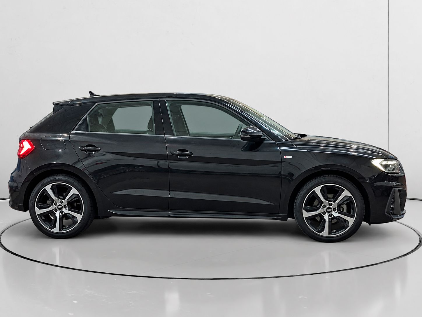 Audi A1 Adrenalin 30 TFSI - foto 2