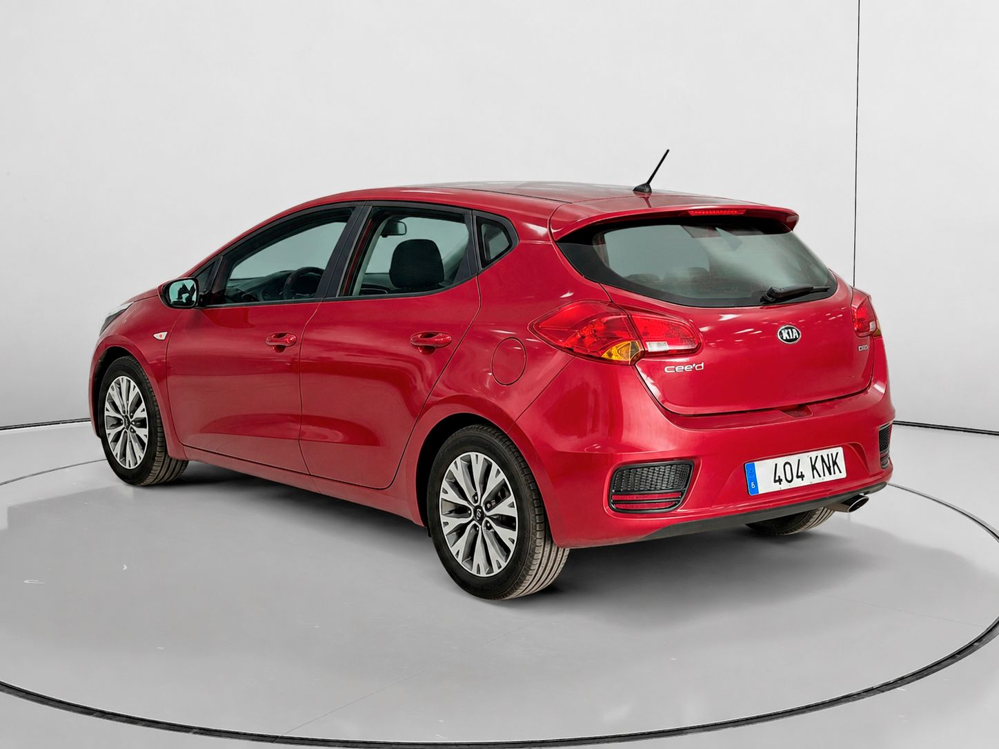 Kia Ceed 1.4 CRDi WGT Concept Plus - foto 5