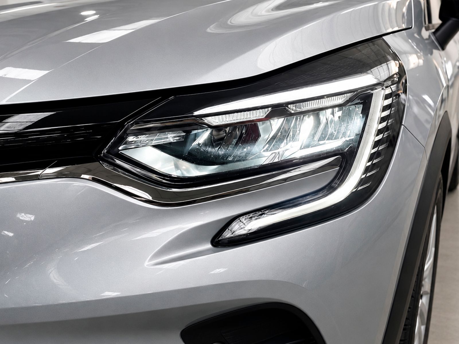 Renault Captur Intens TCe 140 Micro Híbrido GPF - foto 24