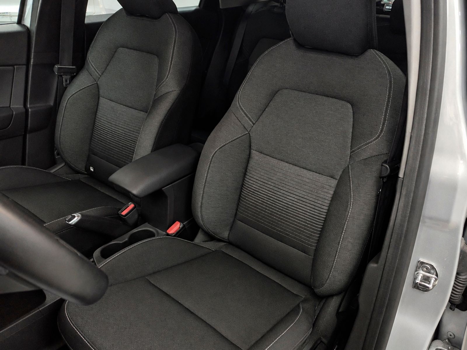 Renault Captur Intens TCe 140 Micro Híbrido GPF - foto 22