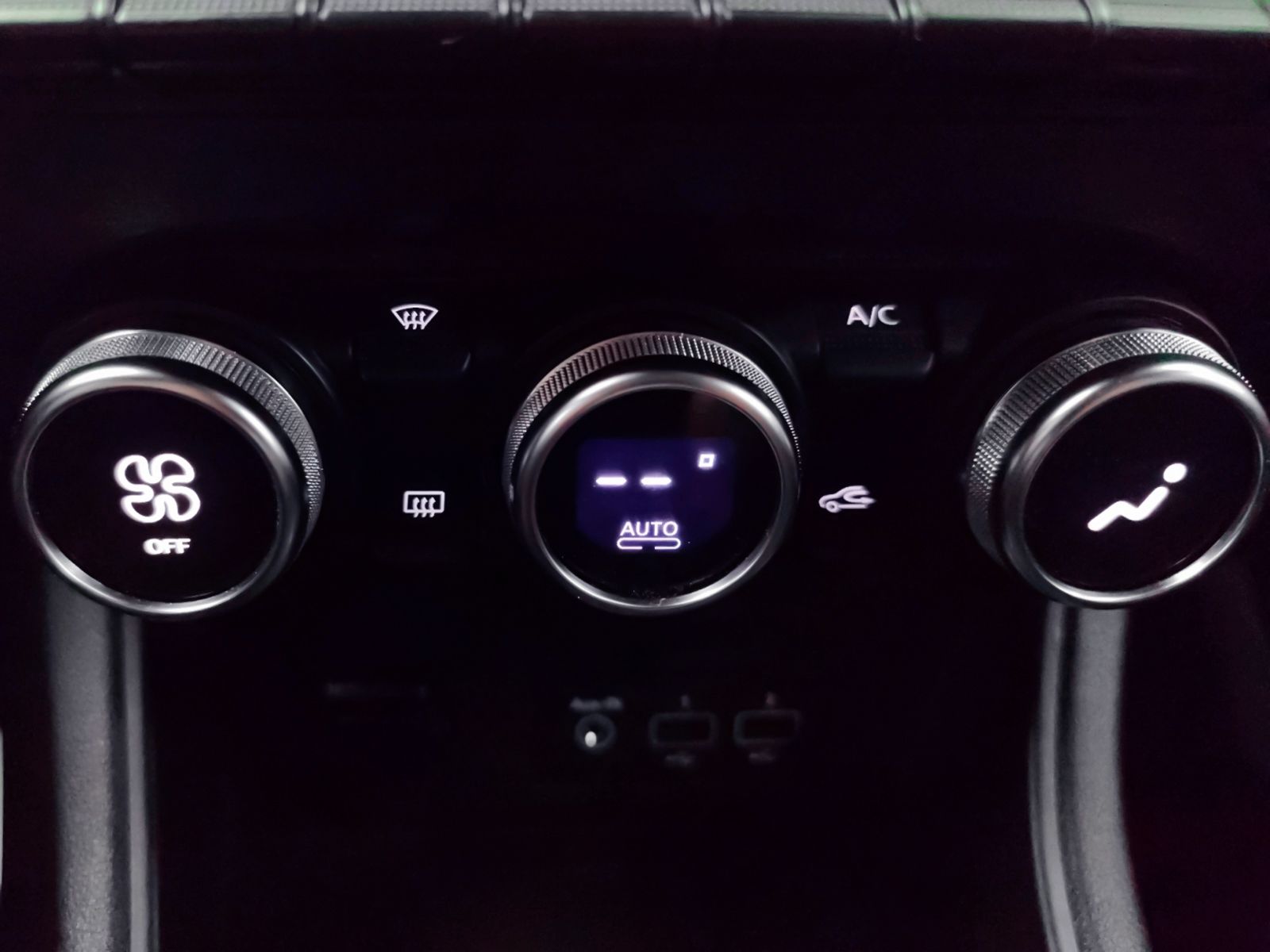 Renault Captur Intens TCe 140 Micro Híbrido GPF - foto 21