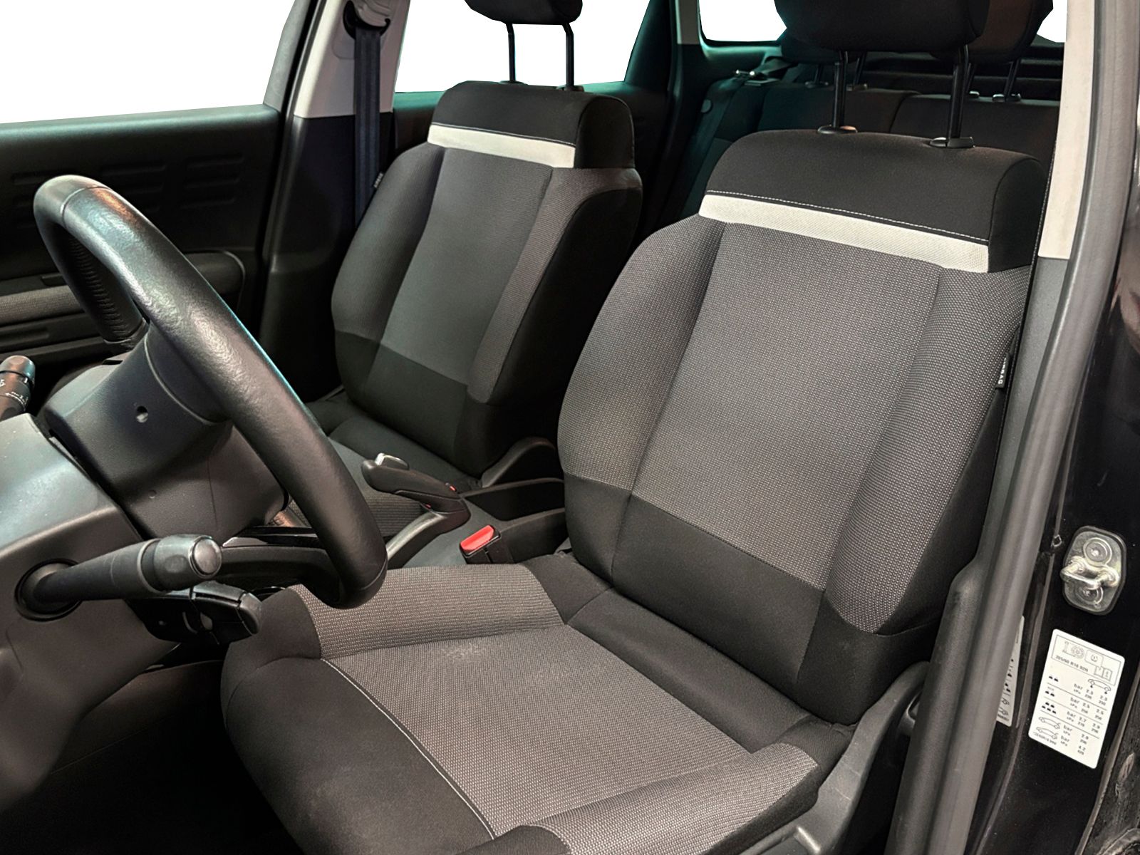 Citroën C3 Aircross PureTech 110 Plus - foto 21