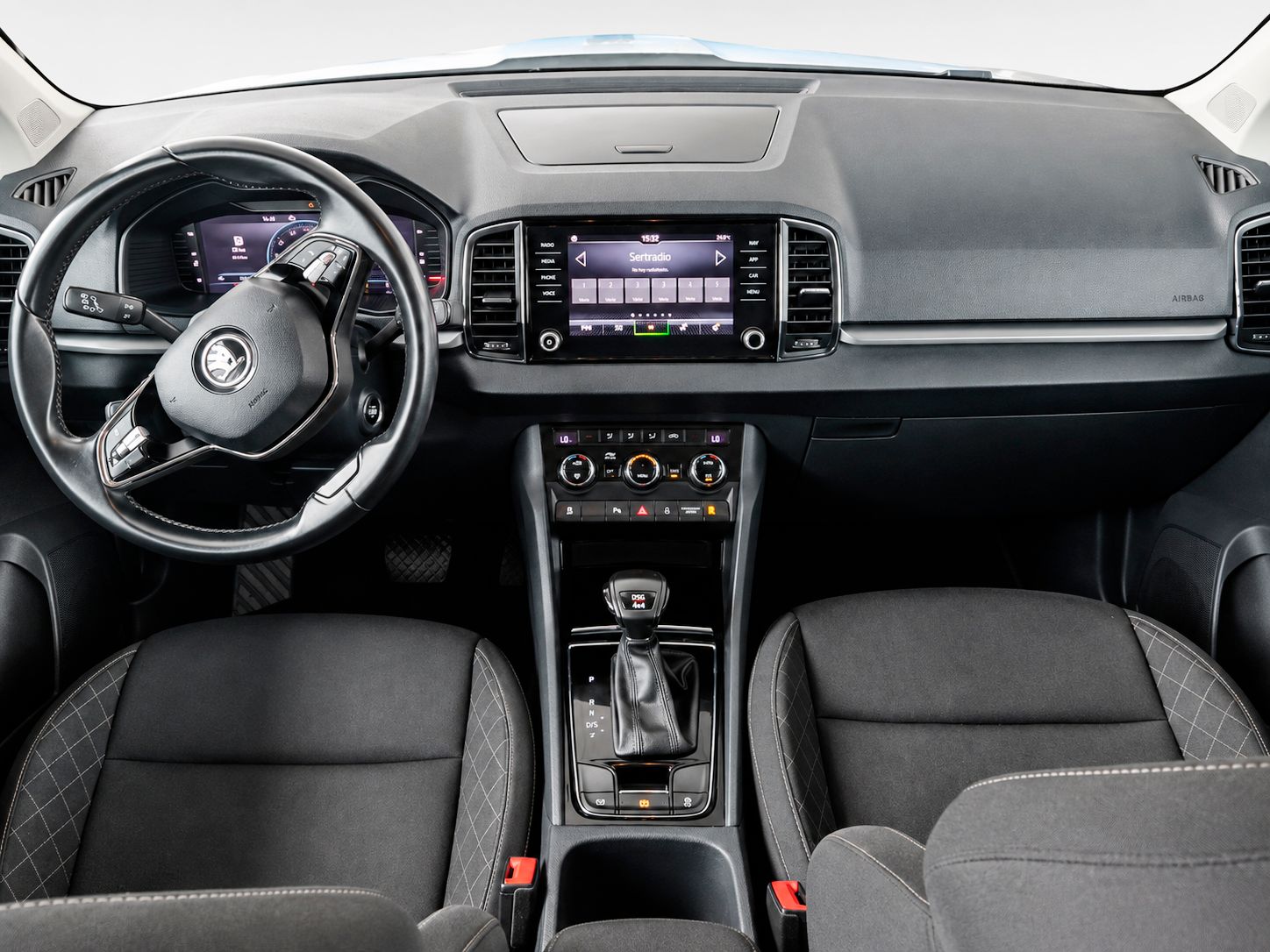 Škoda Karoq 2.0 TDI Ambition 4x4 DSG - foto 9