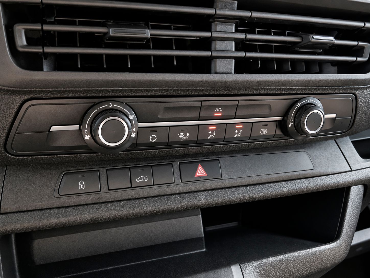 Peugeot Expert Furgon BlueHDi 120 Standard - foto 19