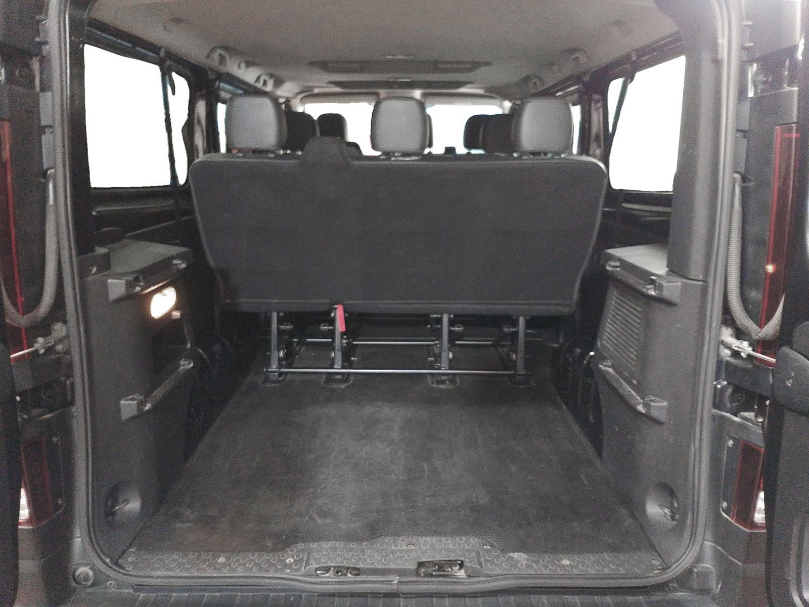Nissan NV300 Combi 2.0 dCi L1H1 1T Premium - foto 15