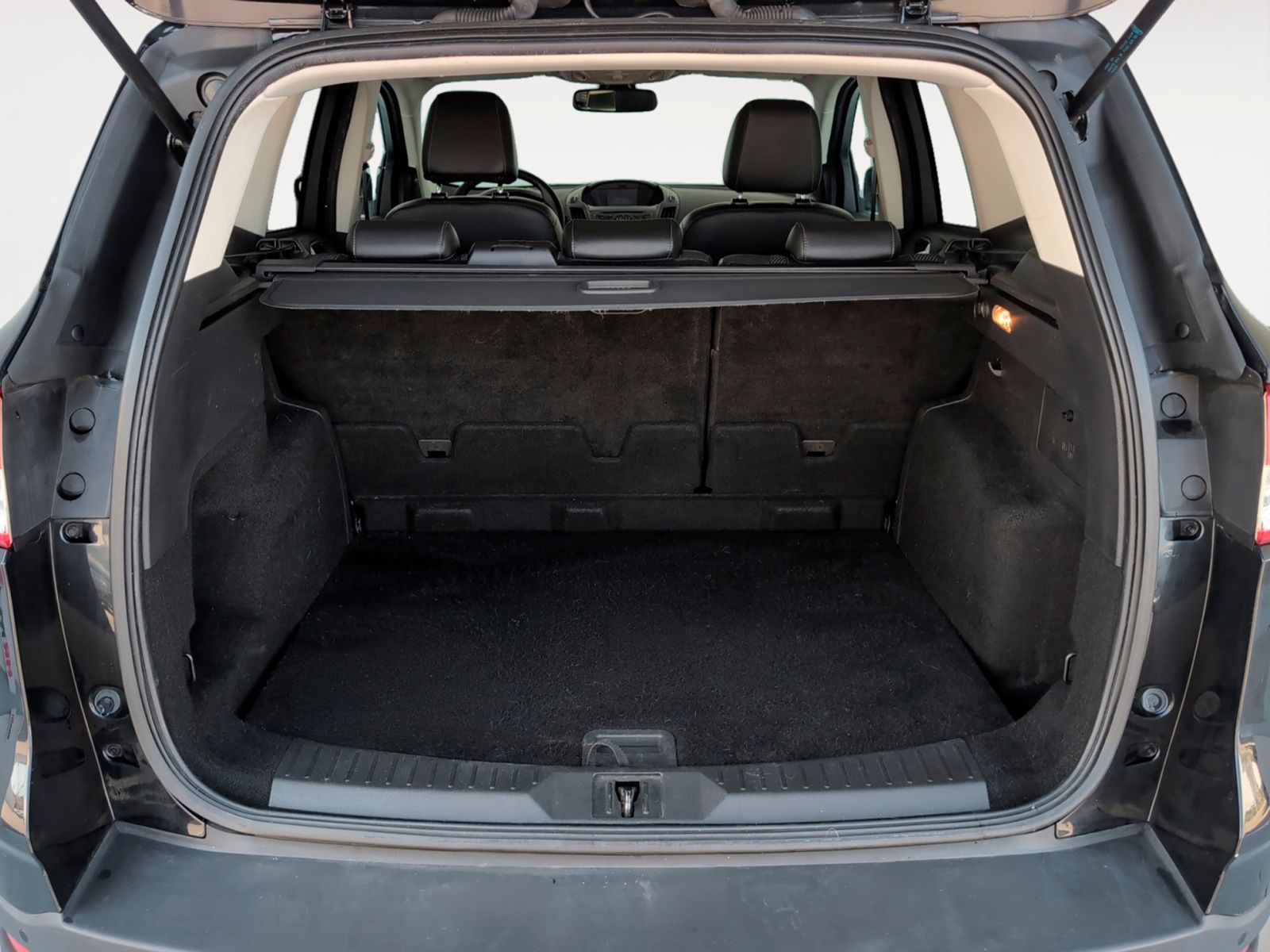 Ford Kuga 2.0 TDCi Titanium 4x4 Powershift - foto 14