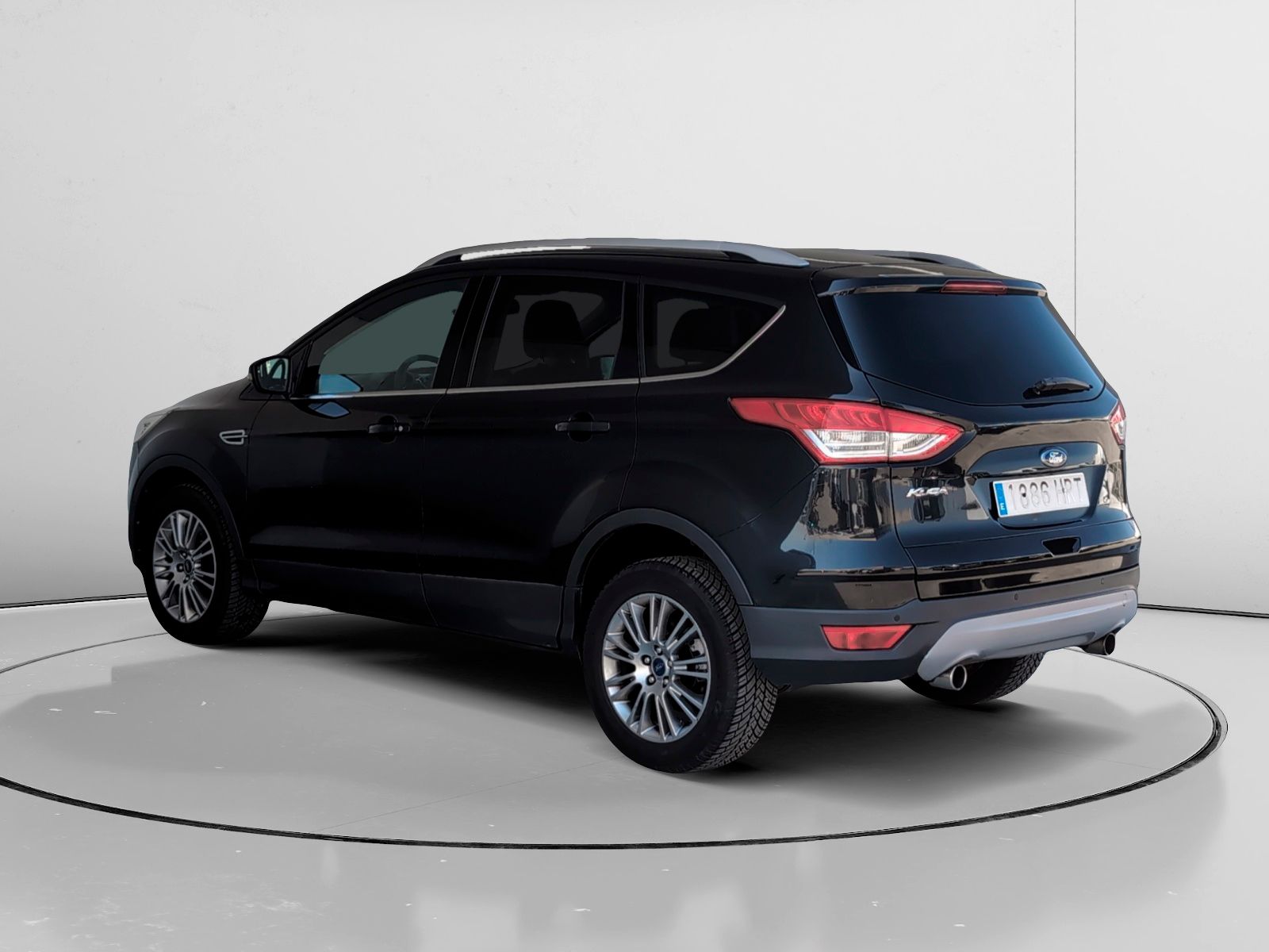 Ford Kuga 2.0 TDCi Titanium 4x4 Powershift - foto 5