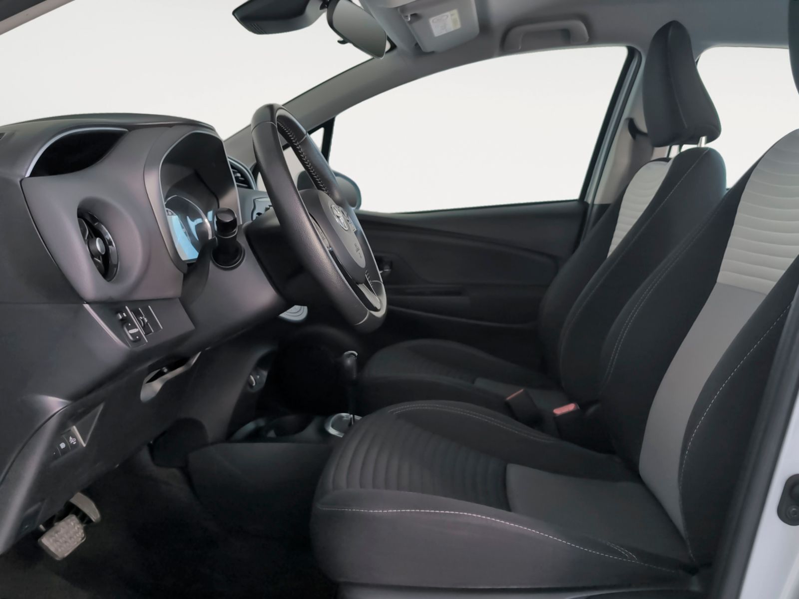 Toyota Yaris 1.5 Hybrid Active - foto 11