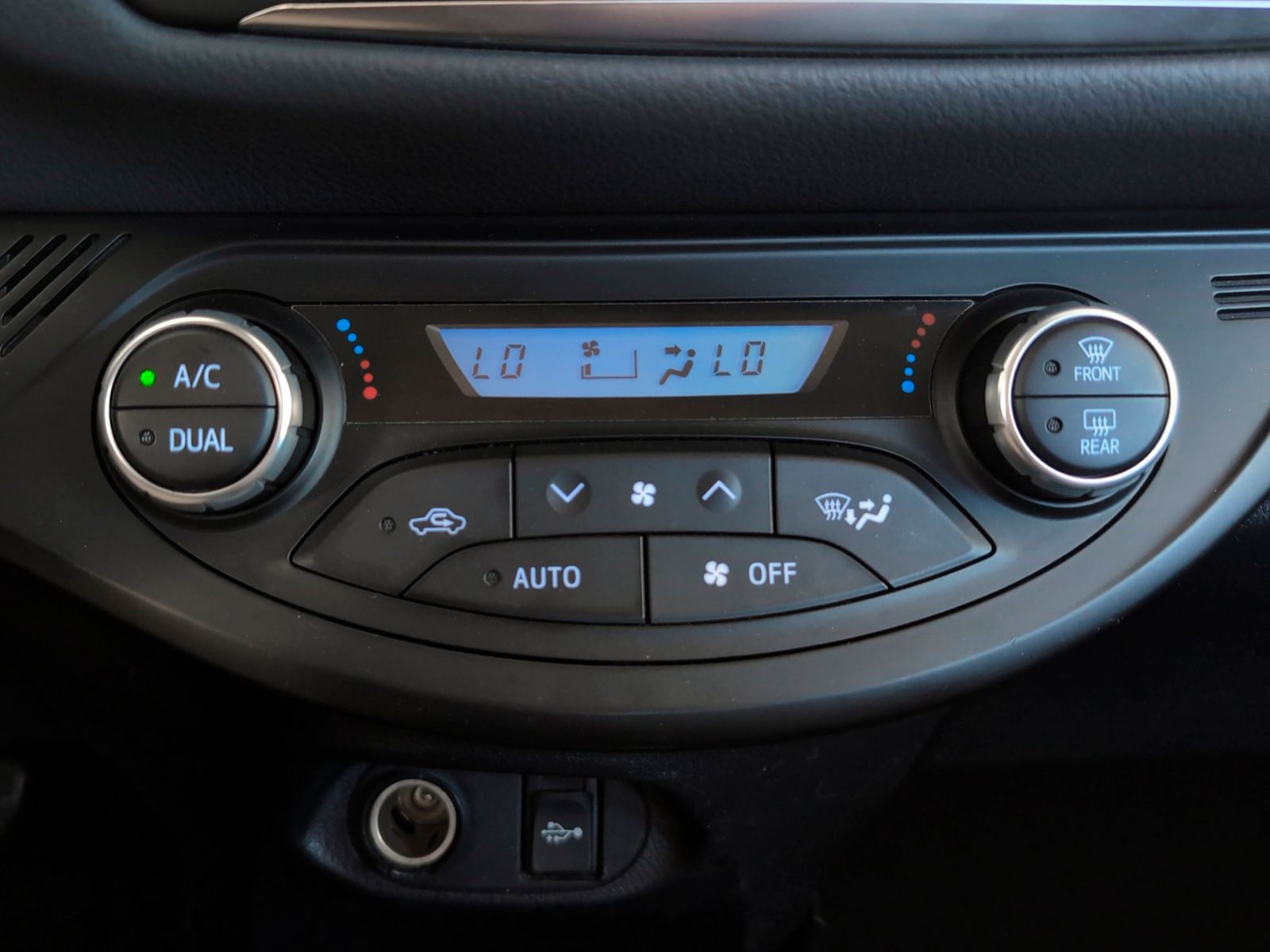 Toyota Yaris 1.5 Hybrid Active - foto 21