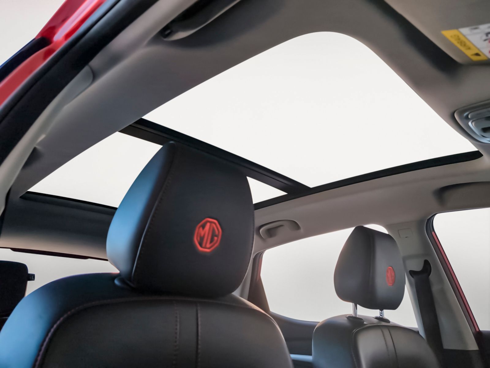 MG ZS 1.0T Luxury - foto 13