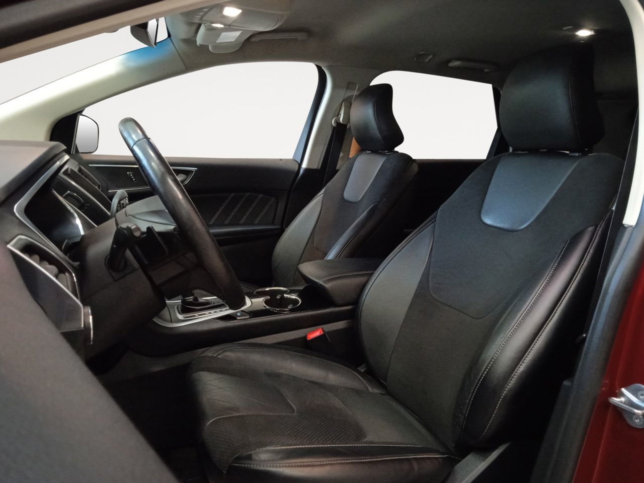 Ford Edge 2.0 TDCi ST-Line 4x4 PowerShift - foto 9