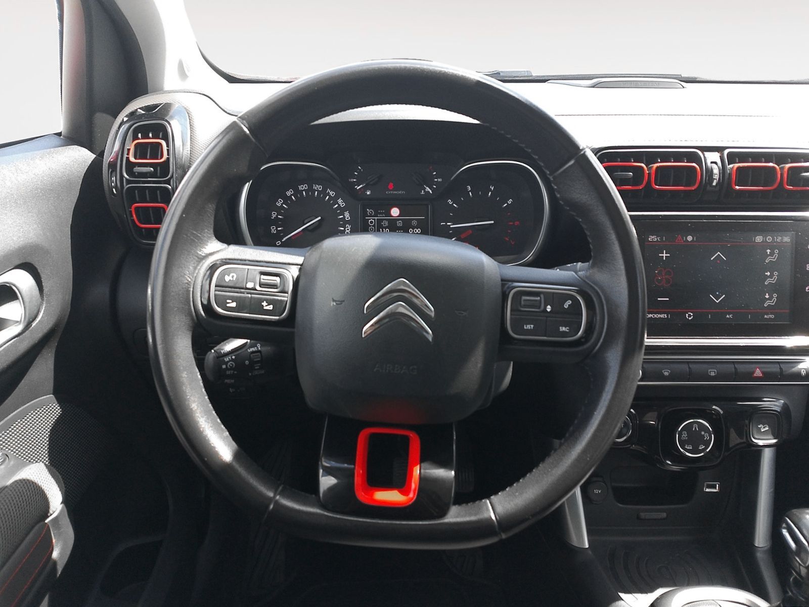 Citroën C3 Aircross BlueHDi 120 Shine - foto 11