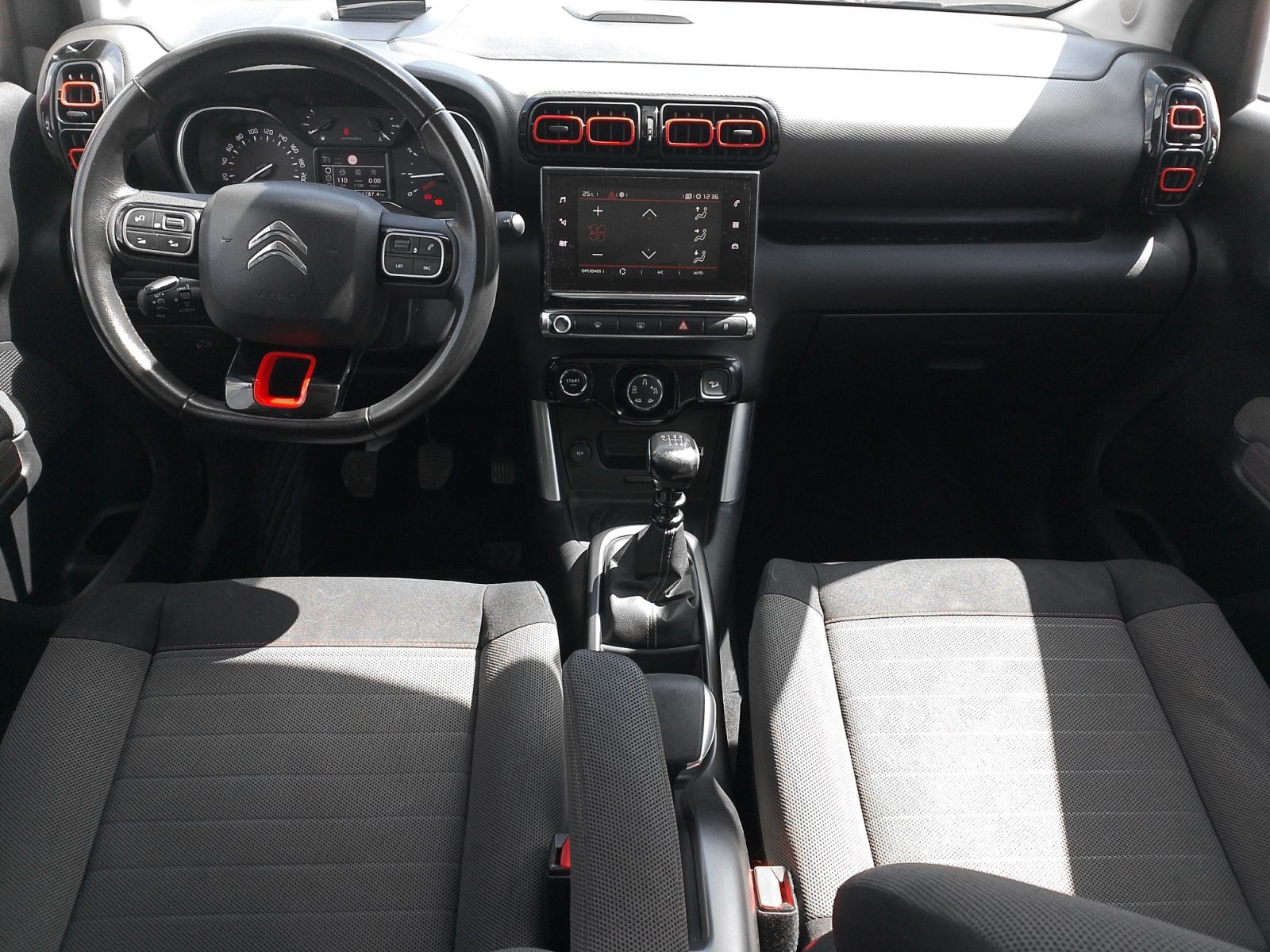 Citroën C3 Aircross BlueHDi 120 Shine - foto 10