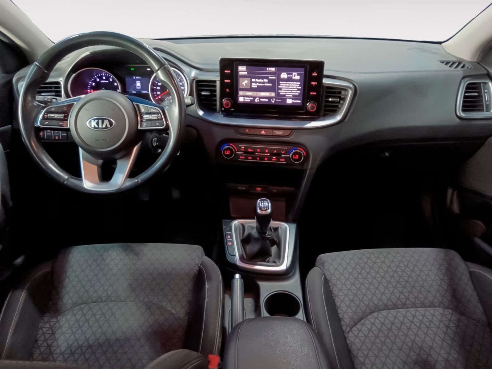 Kia Ceed 1.0 T-GDi Drive - foto 8