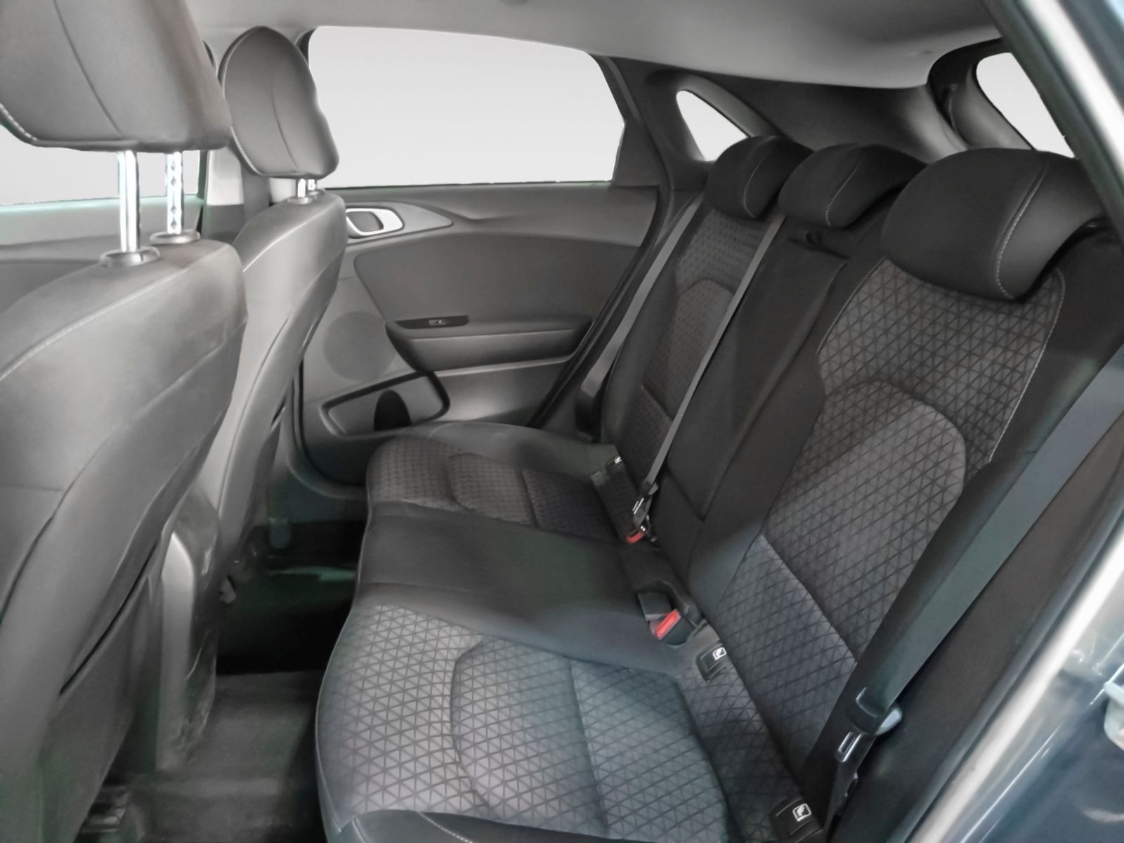 Kia Ceed 1.0 T-GDi Drive - foto 11