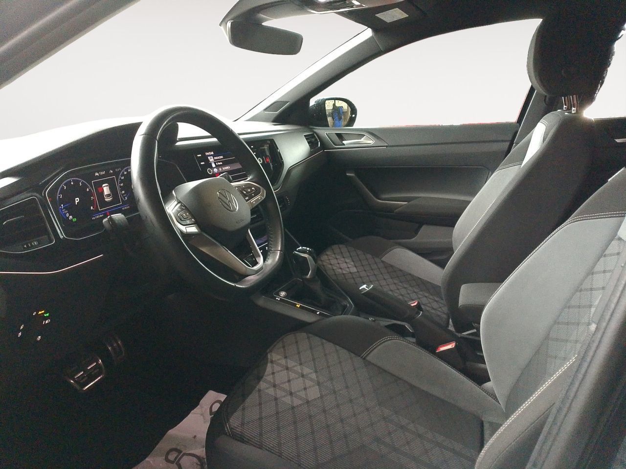Volkswagen Taigo R-Line 1.0 TSI DSG - foto 9