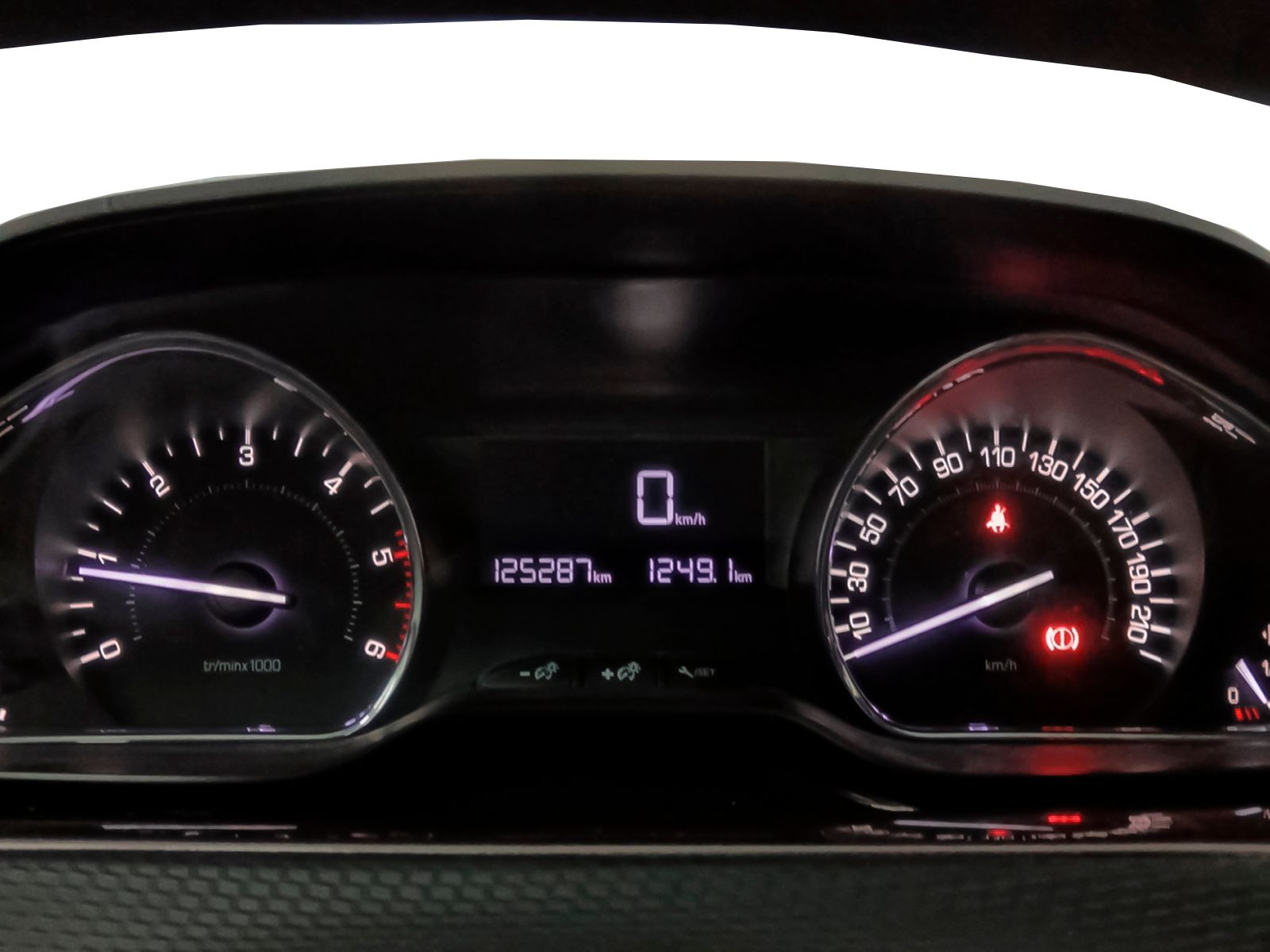 Peugeot 2008 e-HDI 92 Active - foto 15