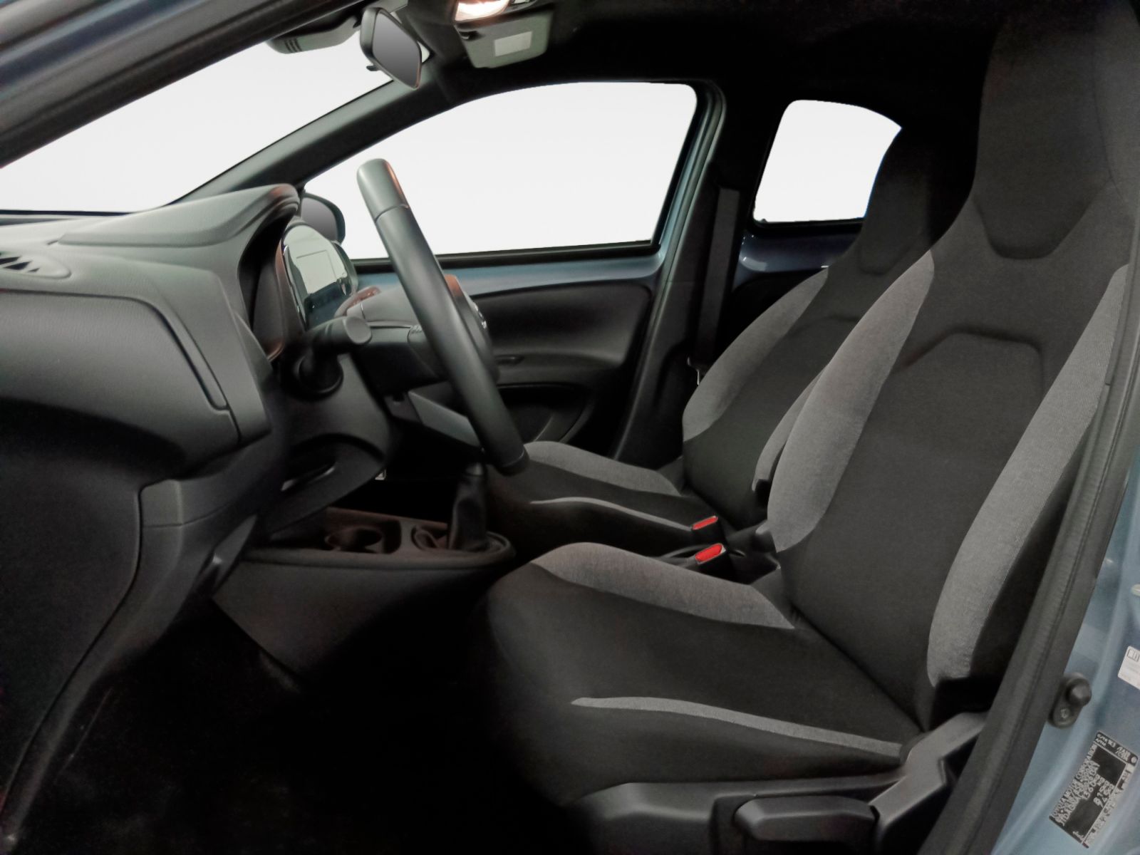 Toyota Aygo X 1.0 VVT-I Play - foto 10