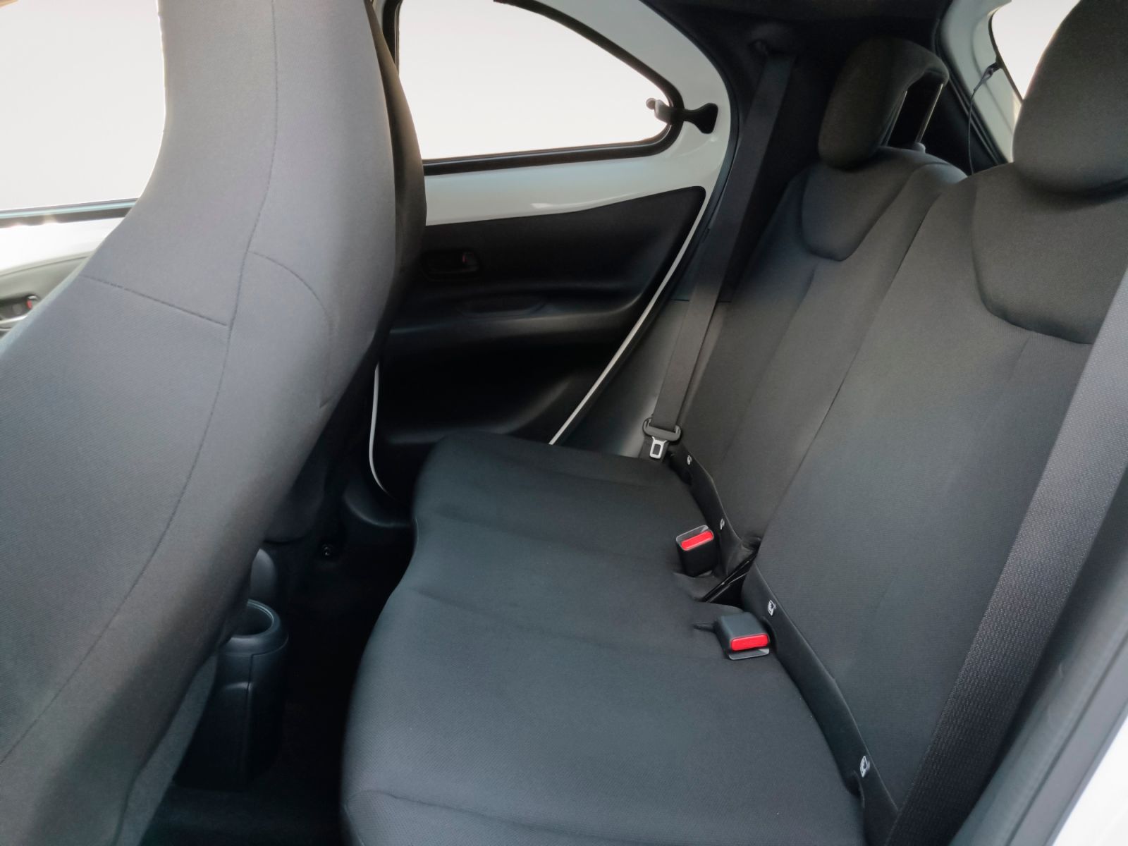 Toyota Aygo X 1.0 VVT-I Play - foto 11