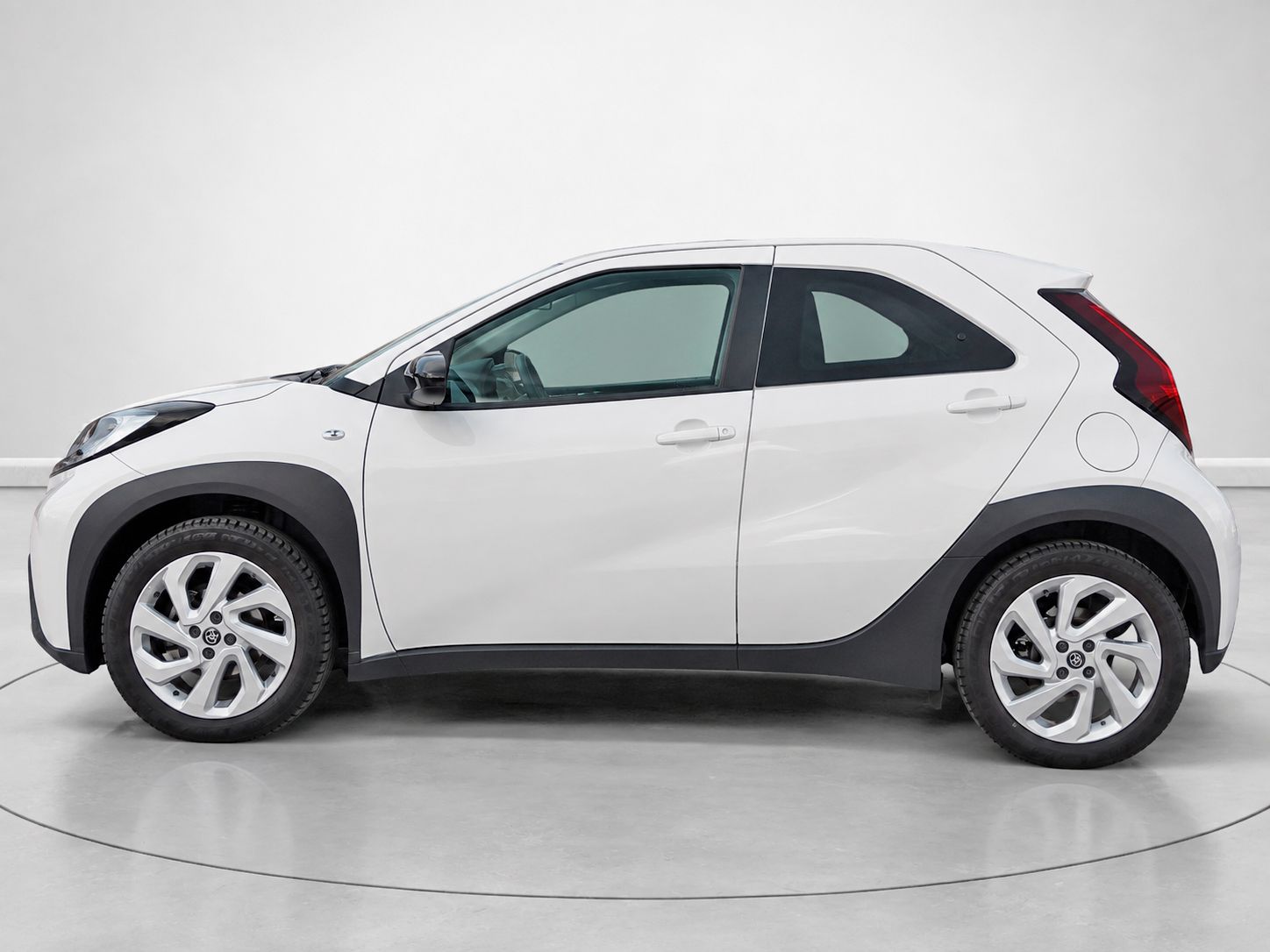 Toyota Aygo X 1.0 VVT-I Play - foto 6