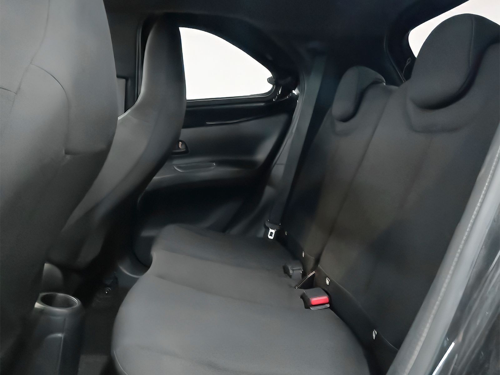 Toyota Aygo X 1.0 VVT-I Play - foto 11