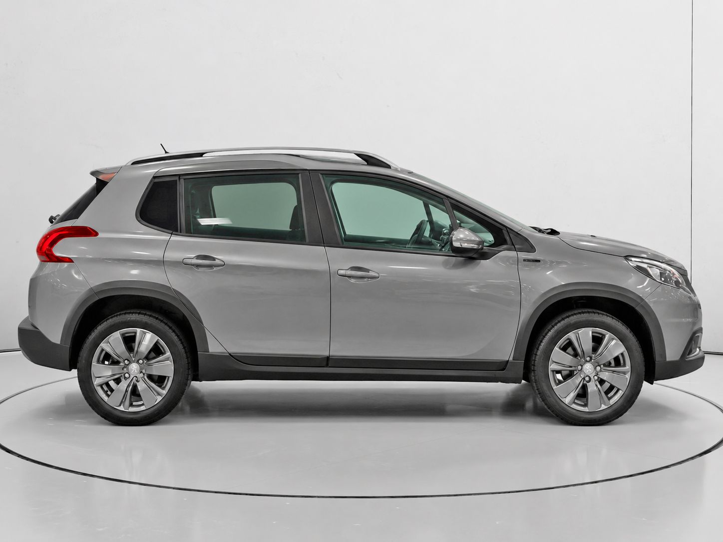 Peugeot 2008 PureTech 130 Signature - foto 2