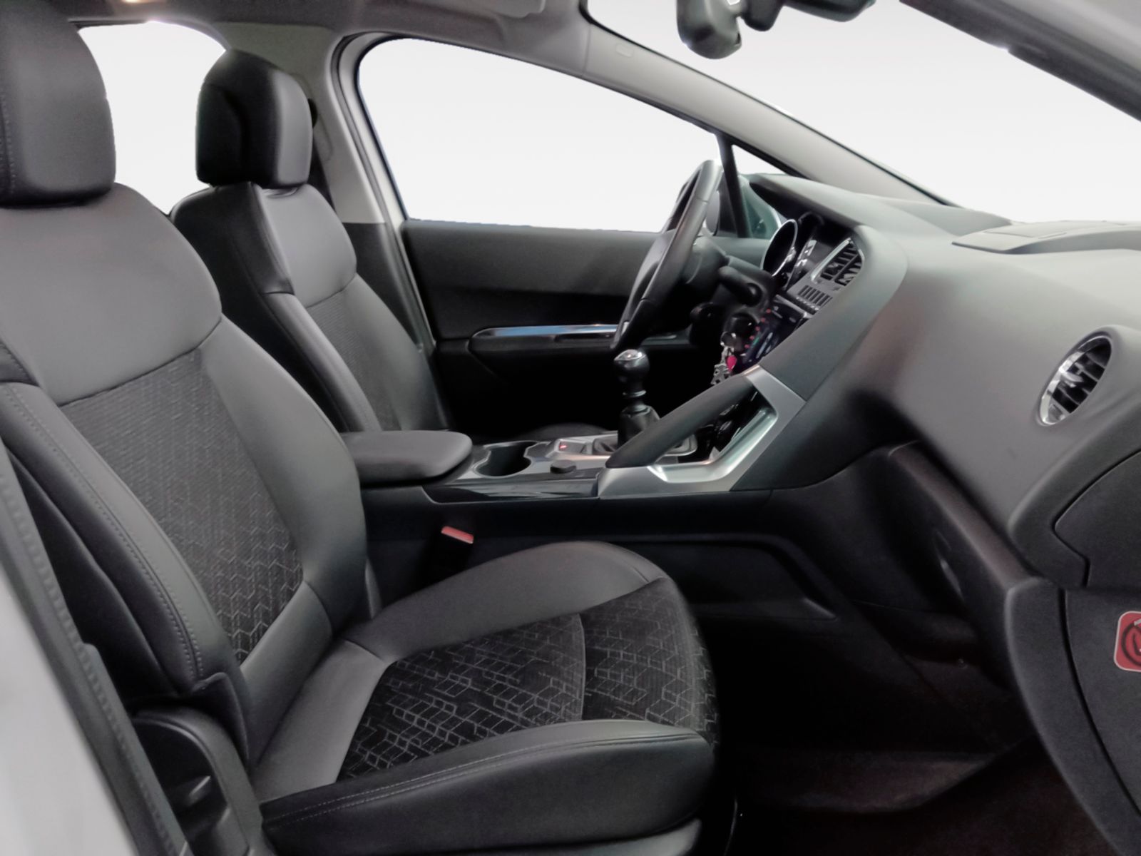 Peugeot 3008 1.2 PureTech Allure - foto 12