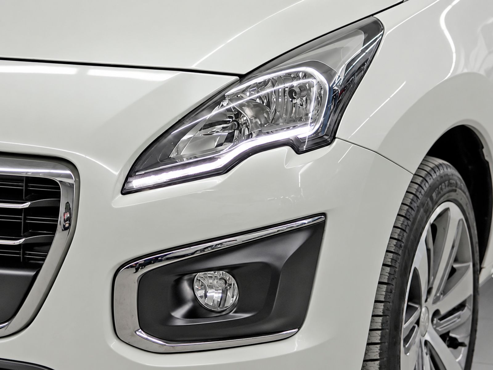 Peugeot 3008 1.2 PureTech Allure - foto 22
