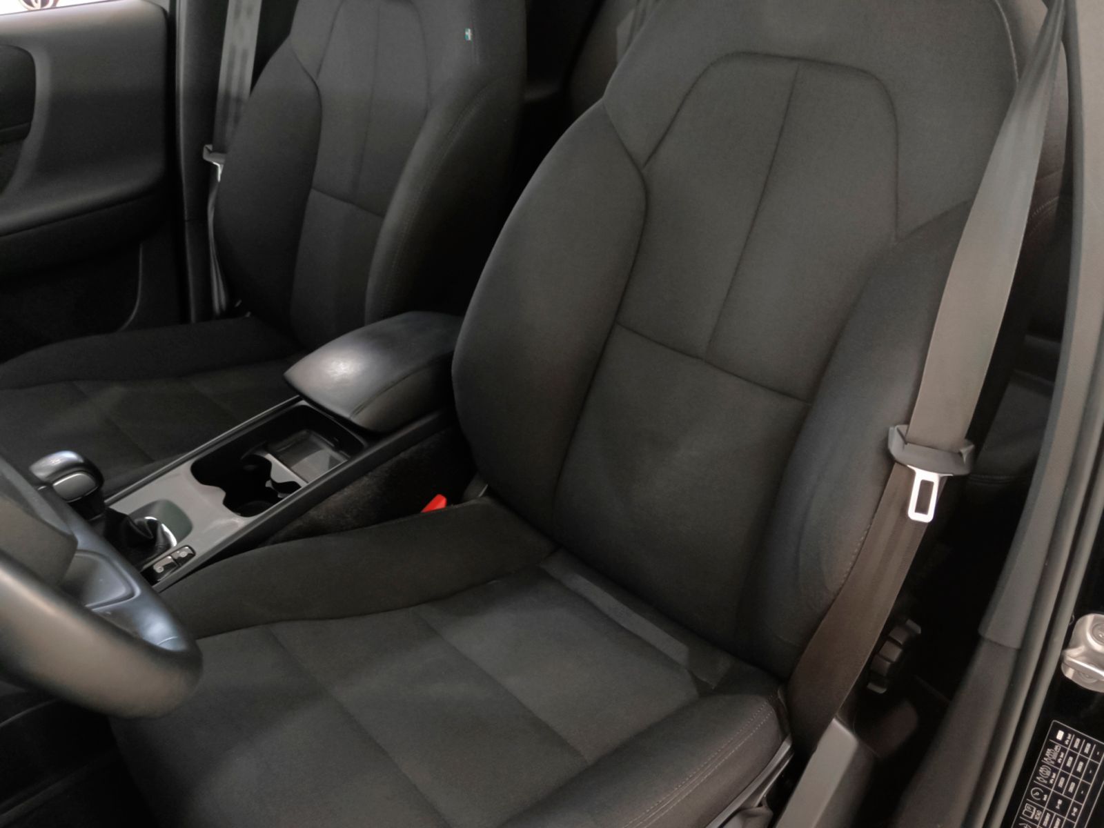 Volvo XC40 T2 Essential - foto 22