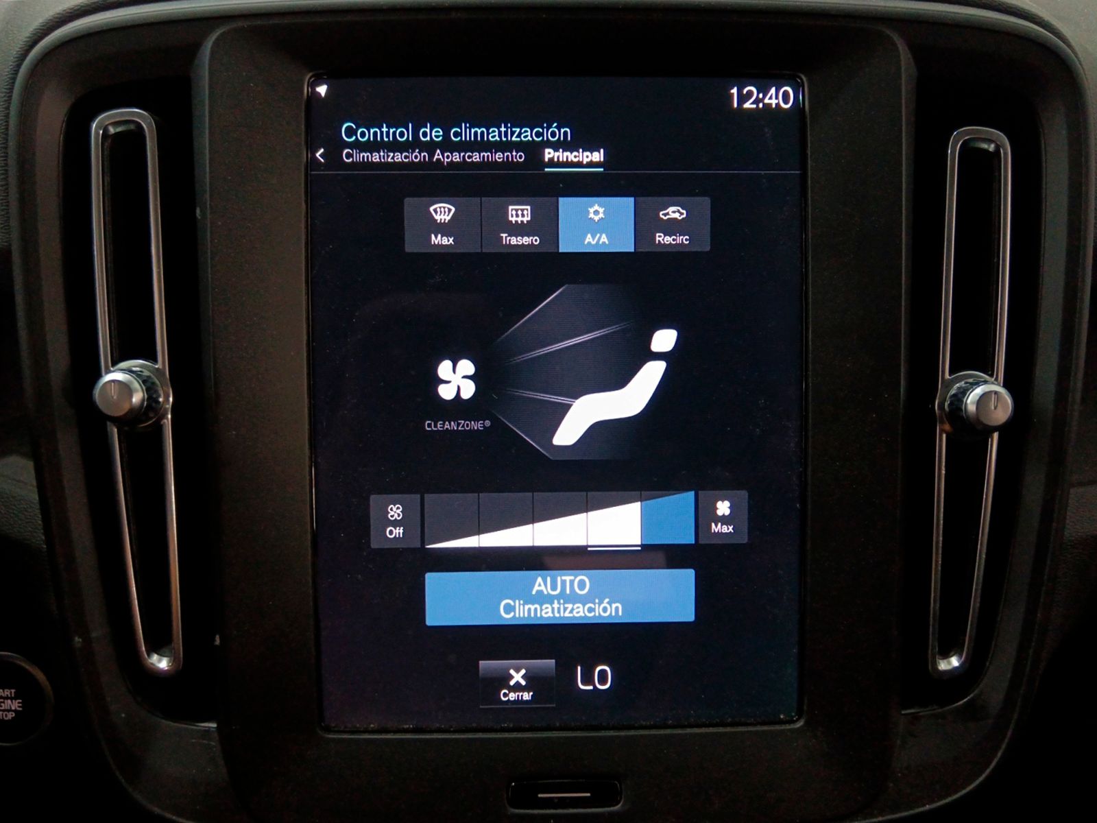 Volvo XC40 T2 Essential - foto 21