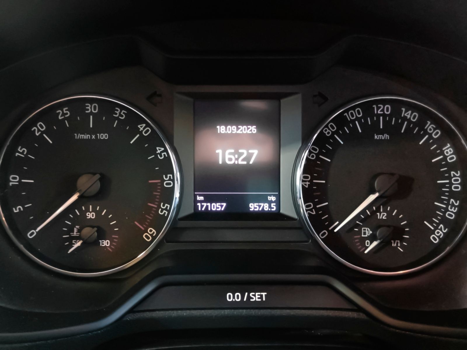 Škoda Octavia 1.6 TDI CR Ambition - foto 15
